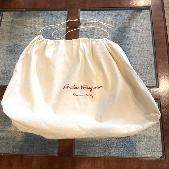 Salvatore Ferragamo Florence Italy large Purse Dust Bag 30” x 21” drawstrings - Picture 9 of 14